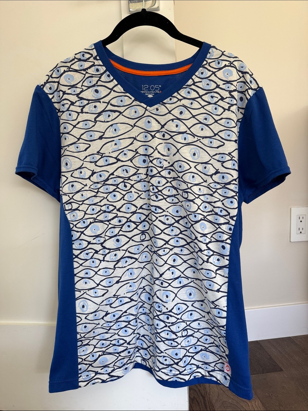 Men's Blue Graphic V-Neck Shirt